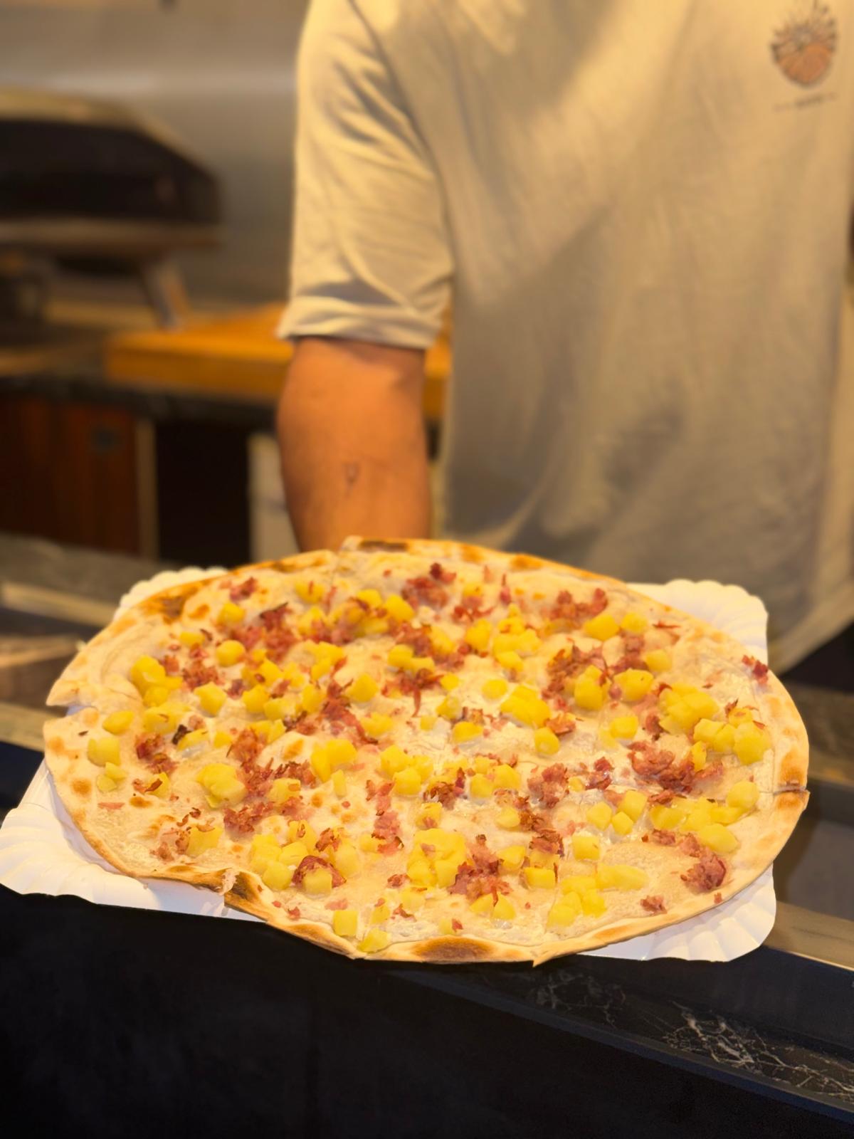 Knuspriger Flammkuchen